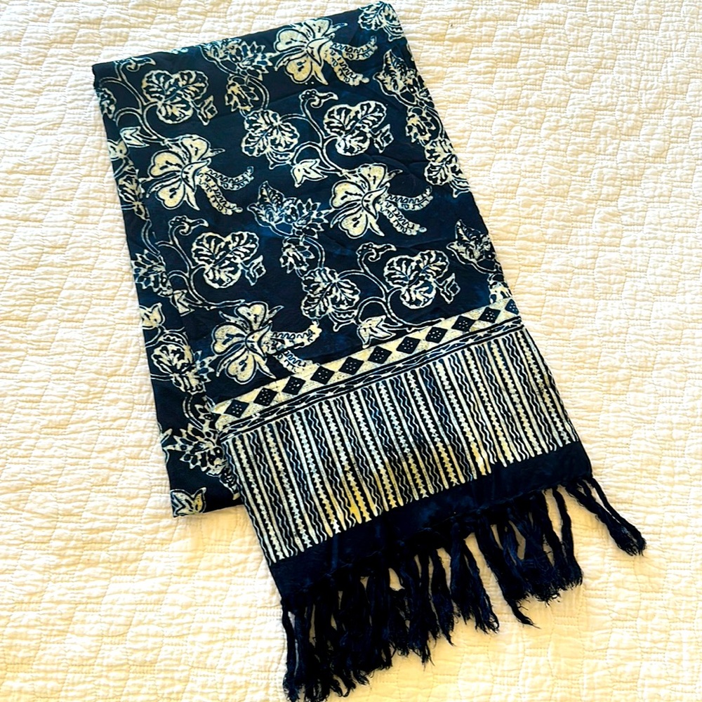Sarong - Navy Batik